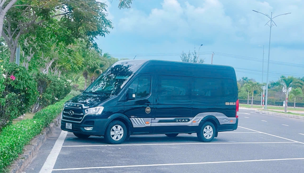 Xe Limousine 16 Chỗ