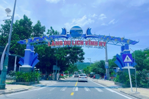 Taxi ga tàu Phan Rang đi Vĩnh Hy