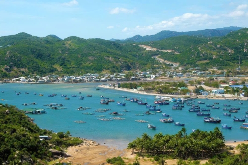 Thuê Xe Sân Bay Cam Ranh Đi Vĩnh Hy Đánh Giá