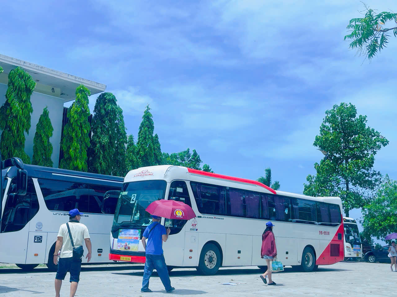 Thuê xe đưa khách nước ngoài về Phan Rang