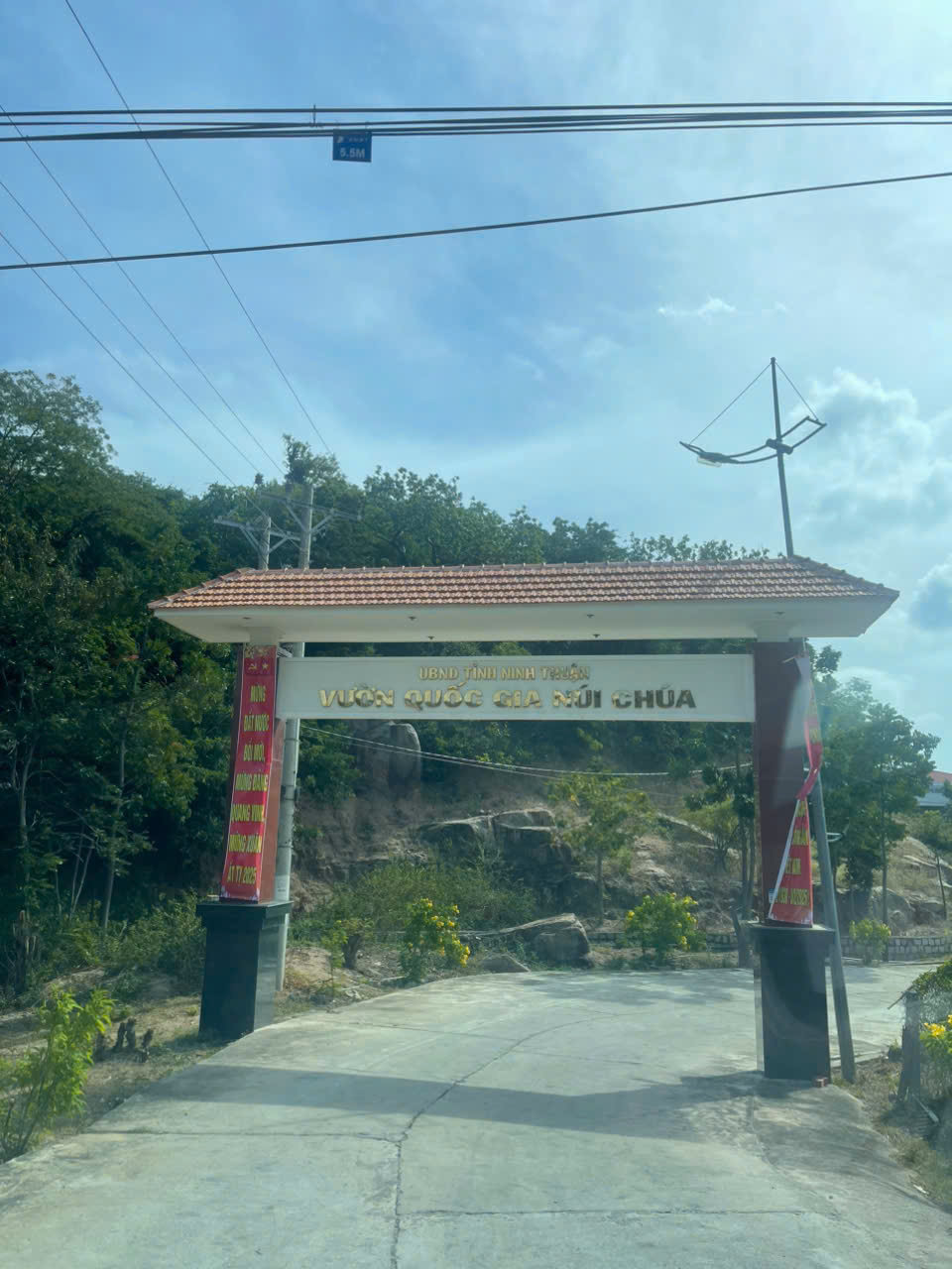 Thuê Xe Sân Bay Cam Ranh Về Hang Rái