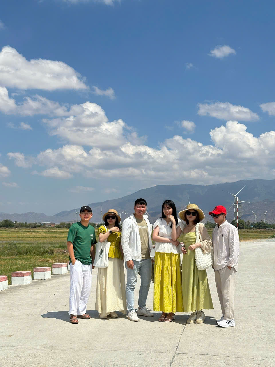 Thuê xe Phan Rang đi Long An