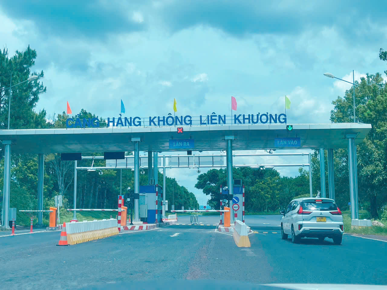Thuê xe sân bay Liên Khương