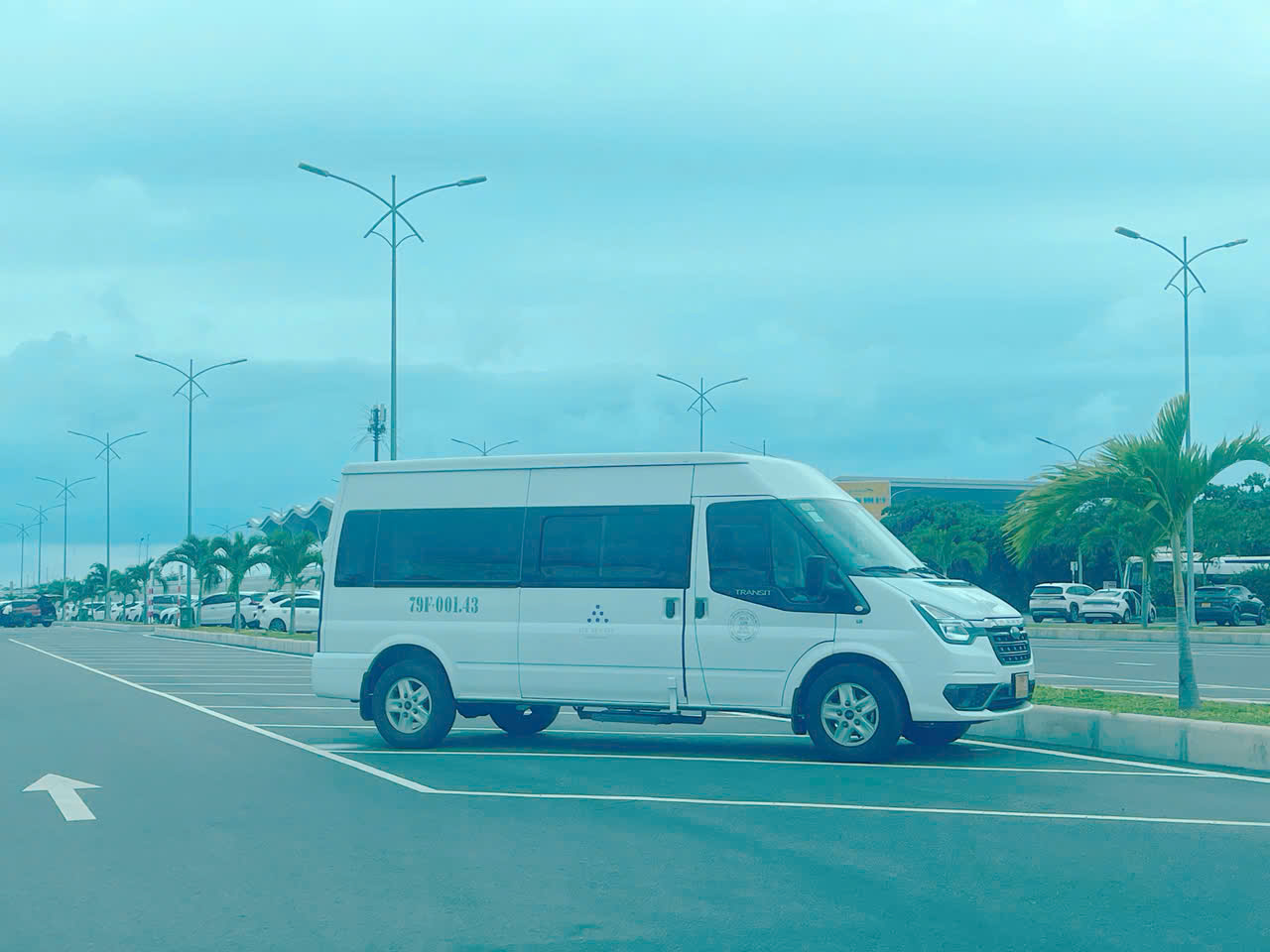 xe Ford Transit 16 chỗ