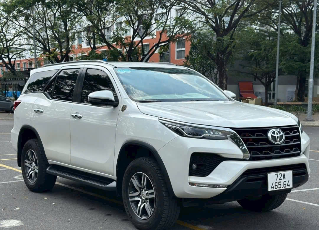 Xe Fortuner 7 Chỗ