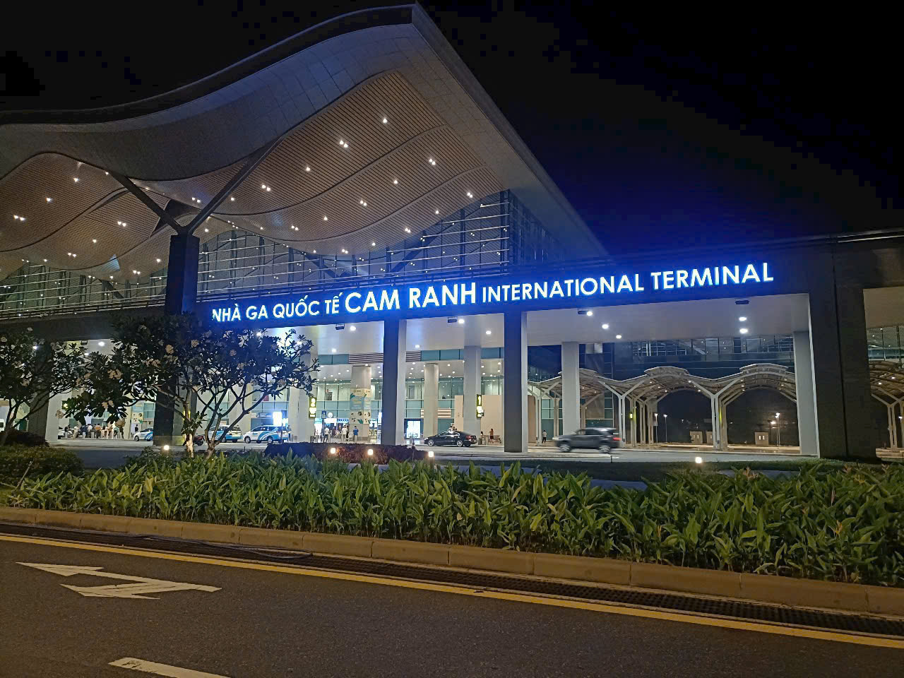 Thuê xe sân bay Cam Ranh về Ninh Thuận an toàn