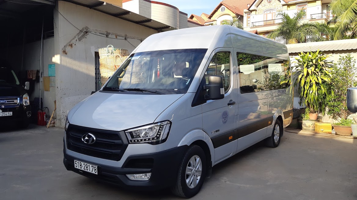 Thuê xe 16 chỗ đi bệnh viện Ninh Thuận
