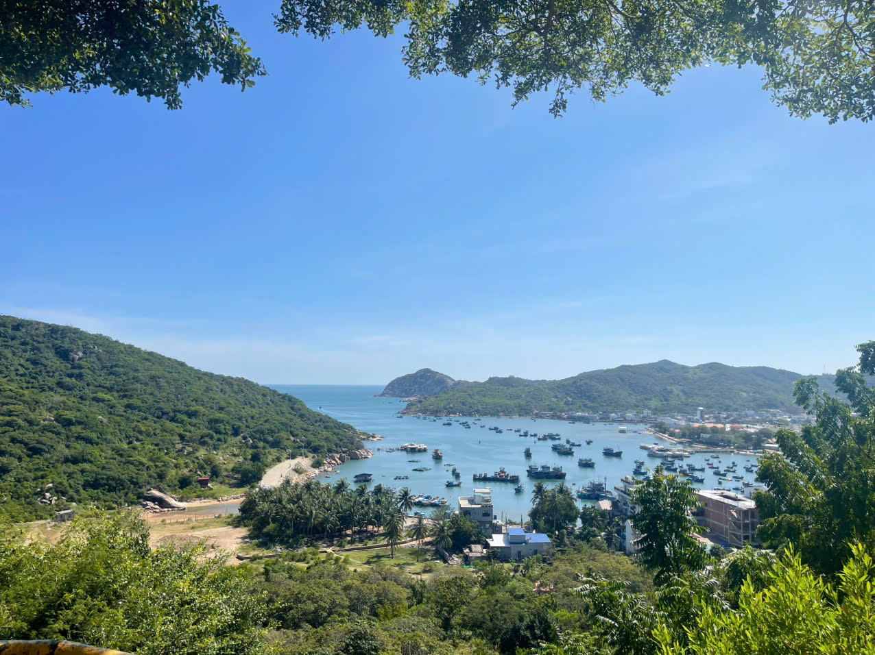 Thuê xe du lịch phan rang đi bình tiên