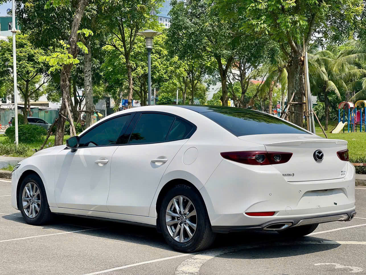 Taxi 4 Chỗ Nha Trang Đi Vĩnh Hy