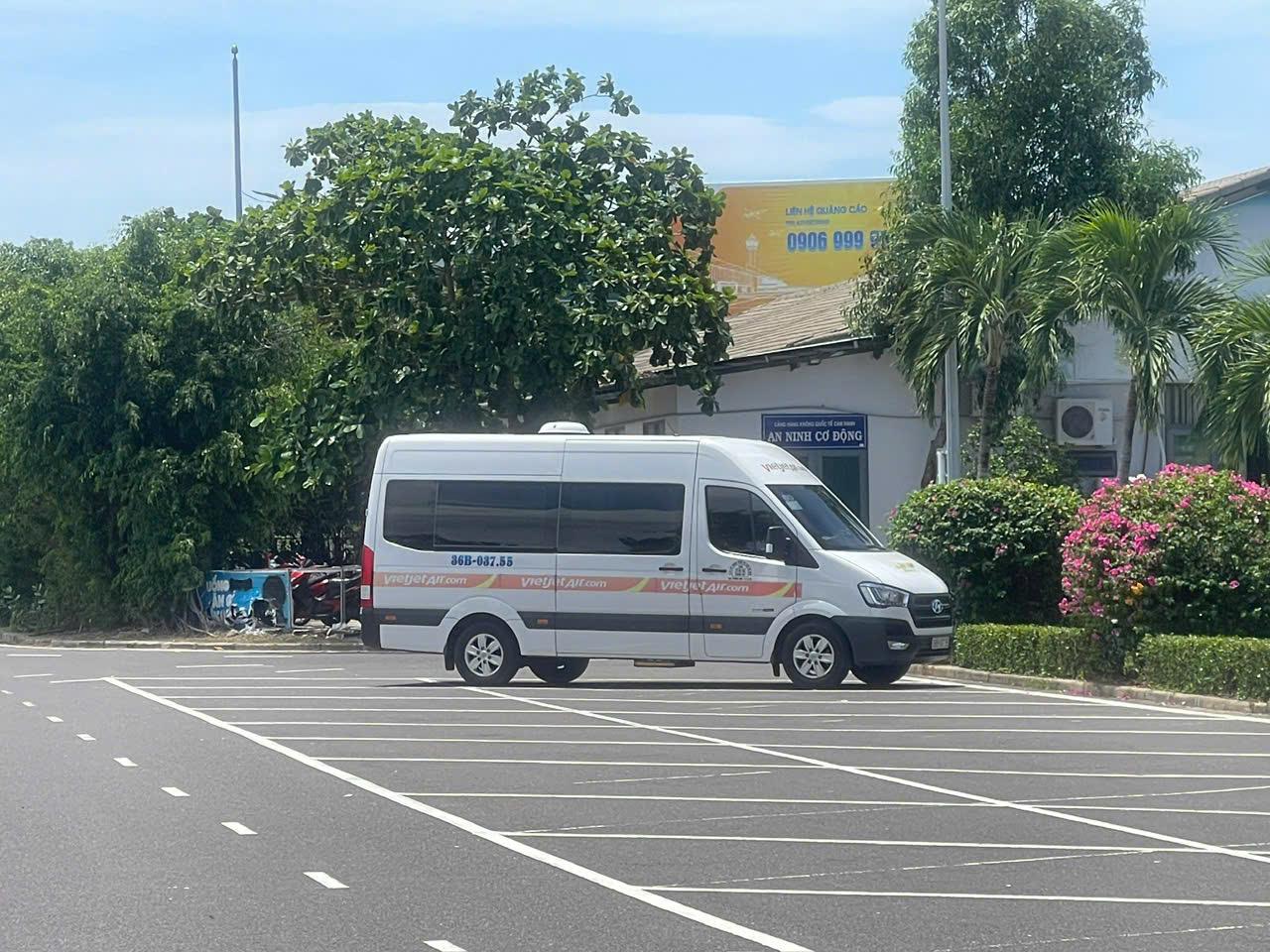 Xe Limousine Sang Trọng Nha Trang Đi Vĩnh Hy