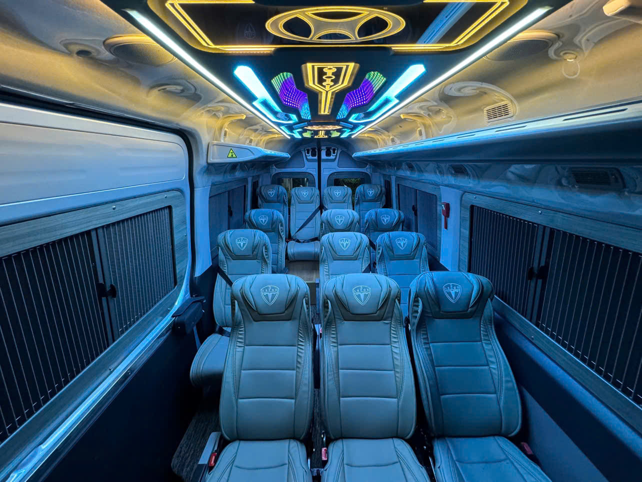 Xe Limousine Sang Trọng Nha Trang Đi Vĩnh Hy