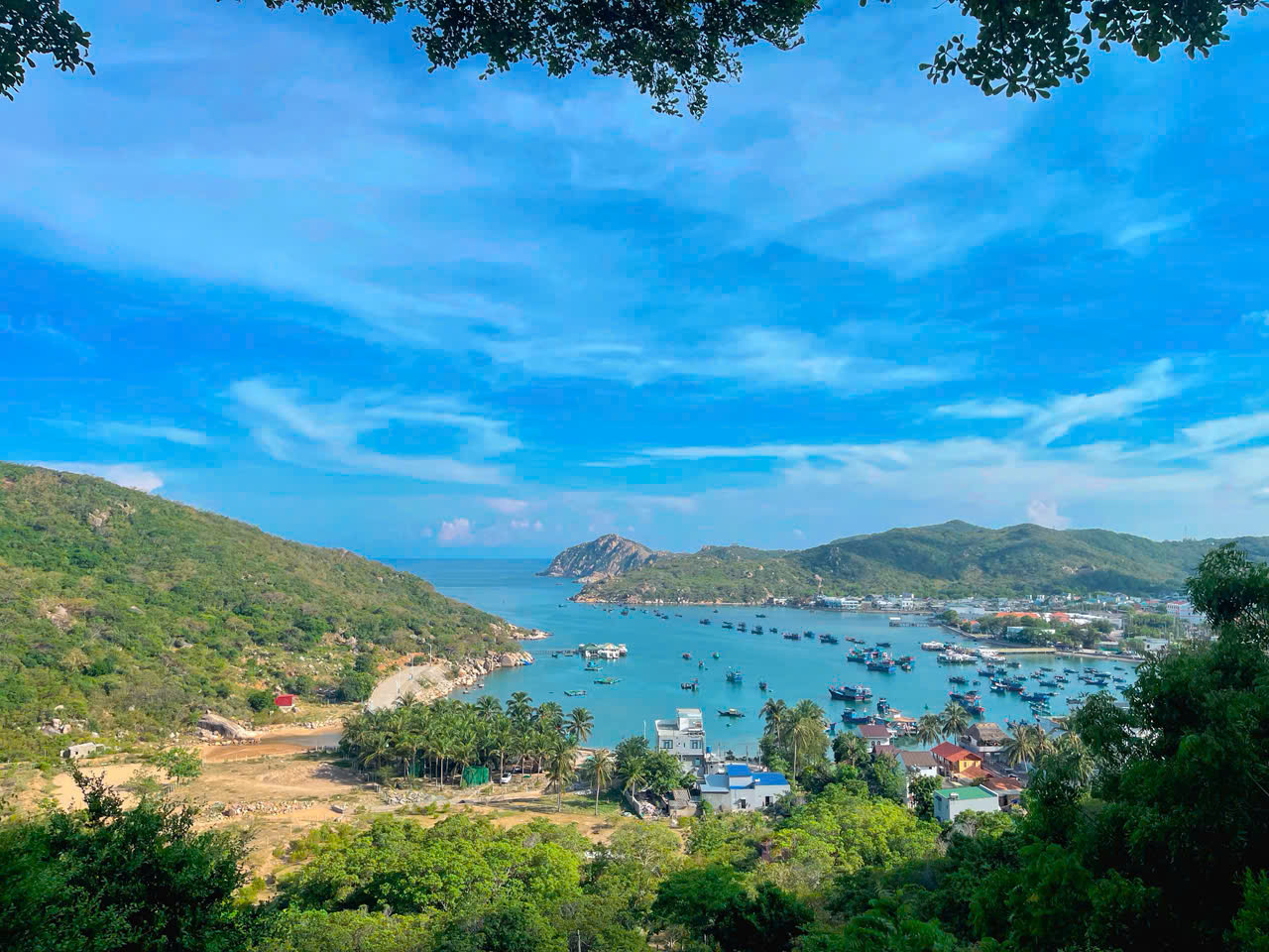 Thuê Xe Ga Tháp Chàm Đi Vĩnh Hy