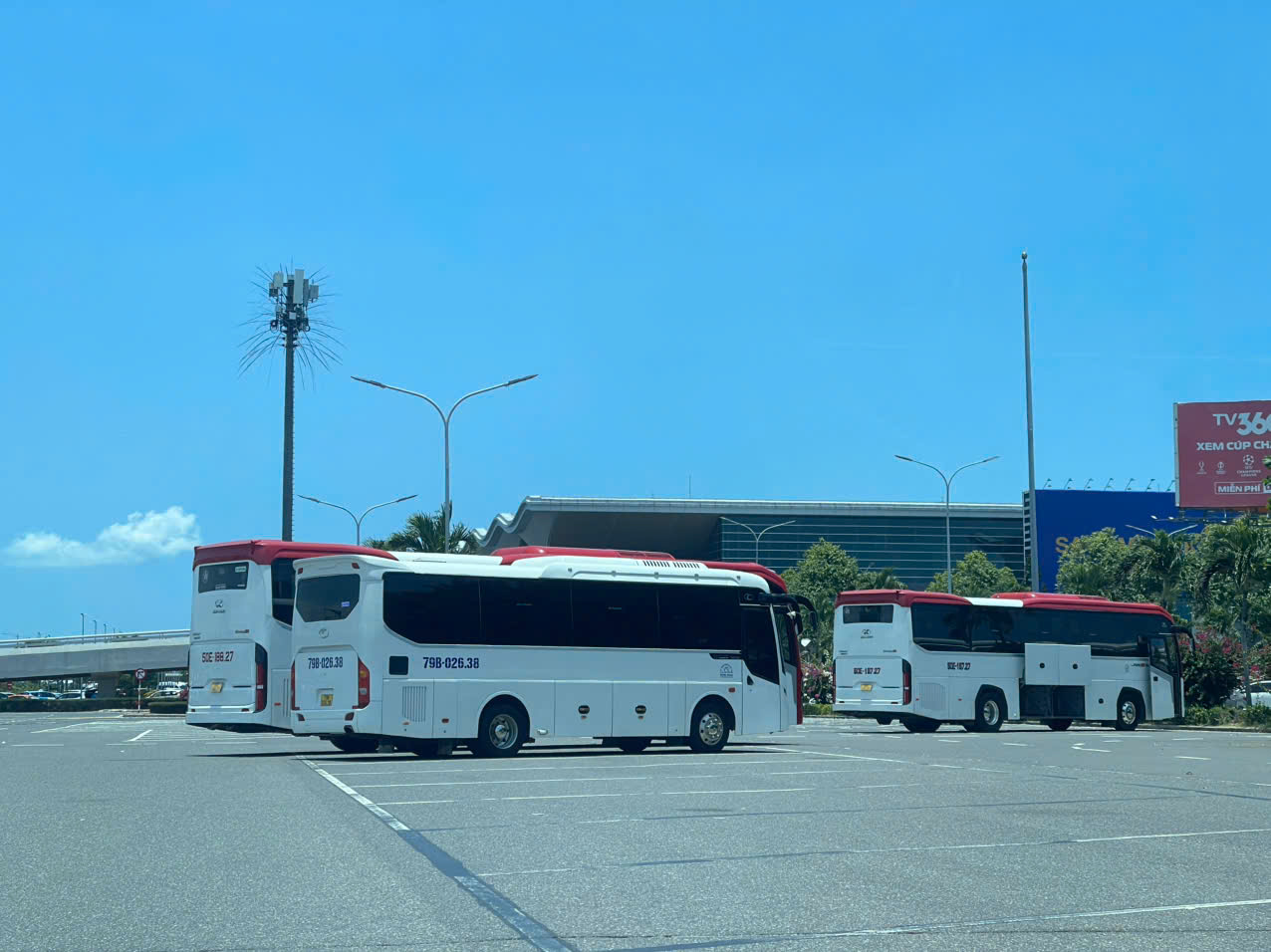 Xe Sân Bay Đi Vĩnh Hy Cho Đoàn