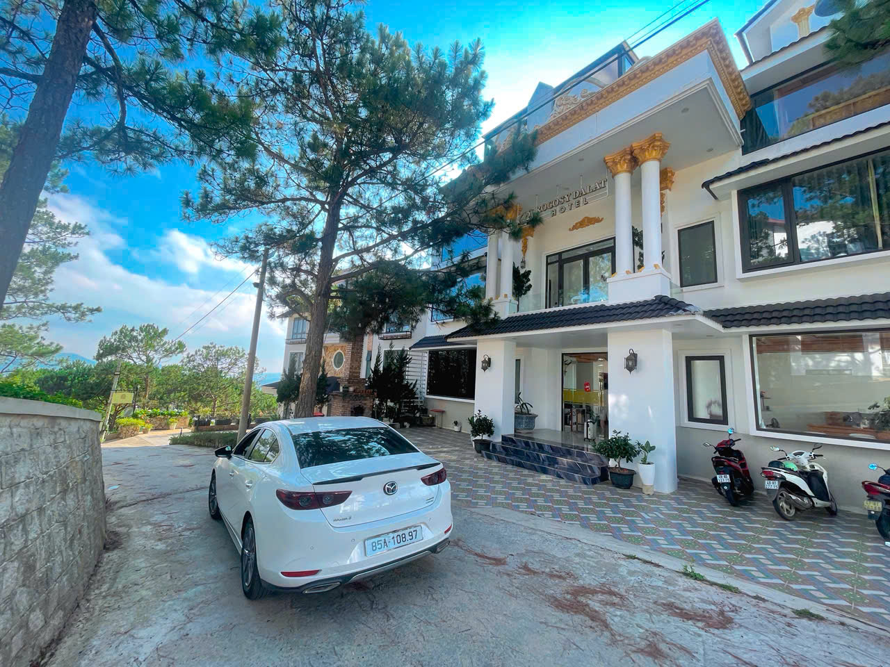 Book xe Nha Trang Đà Lạt
