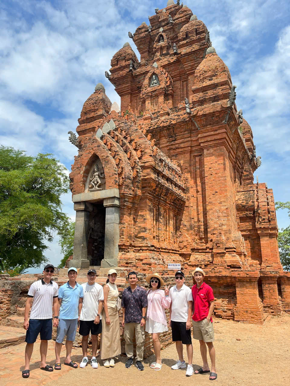 Thuê xe chạy tour các huyện Ninh Thuận