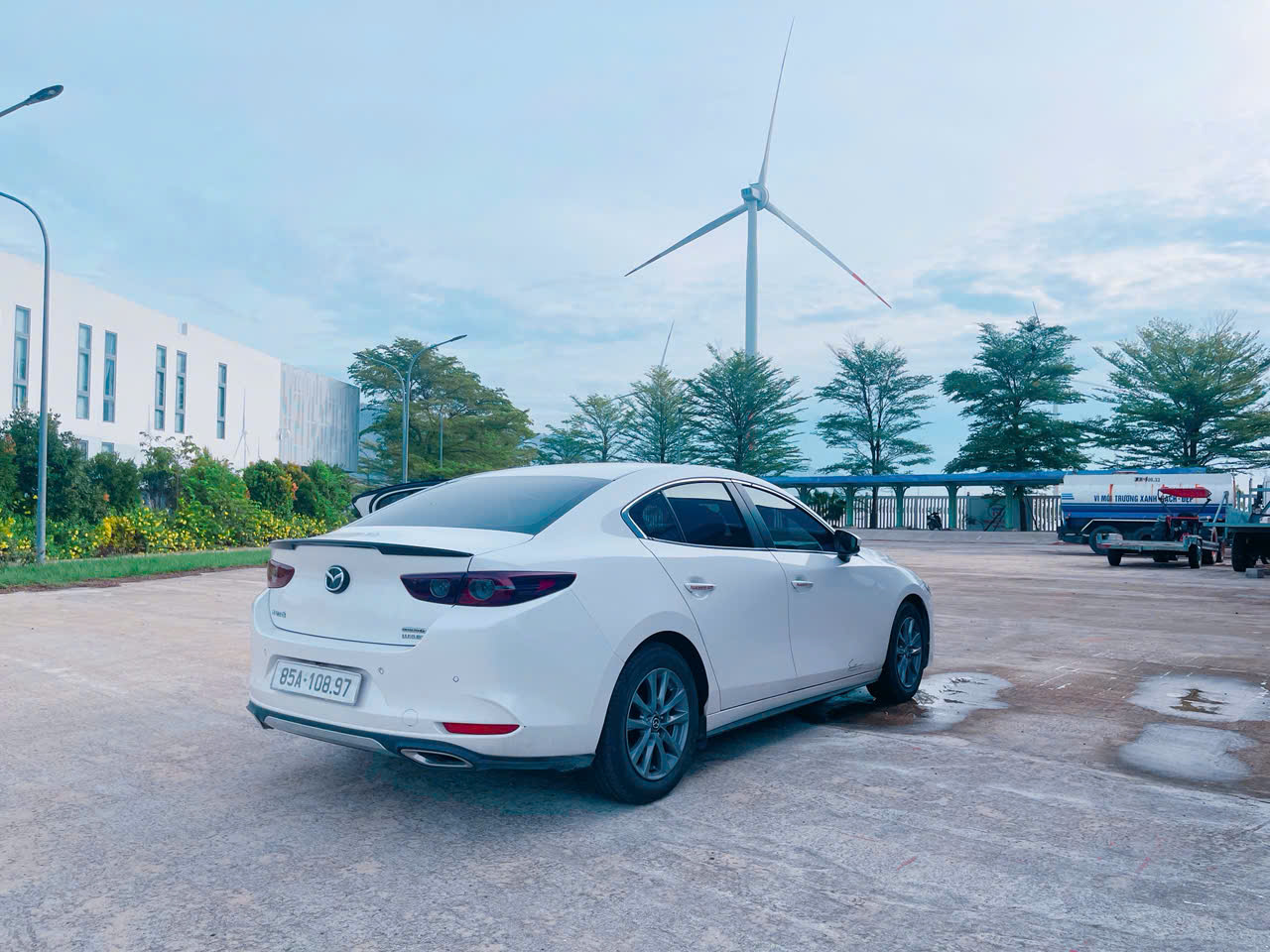 Thuê xe huyện Bác Ái