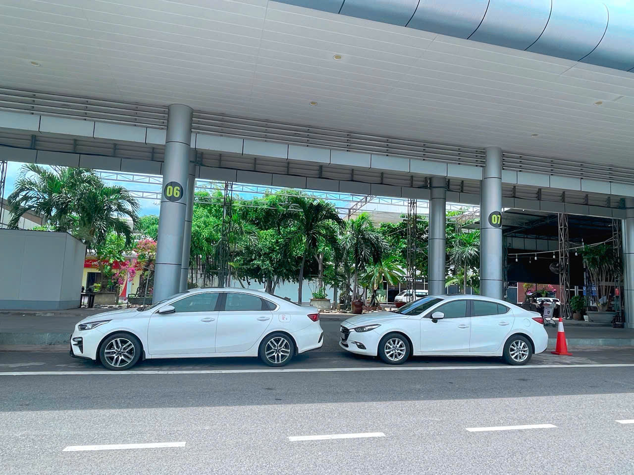 Thuê xe sân bay Cam Ranh đi Vĩnh Hy giá tốt