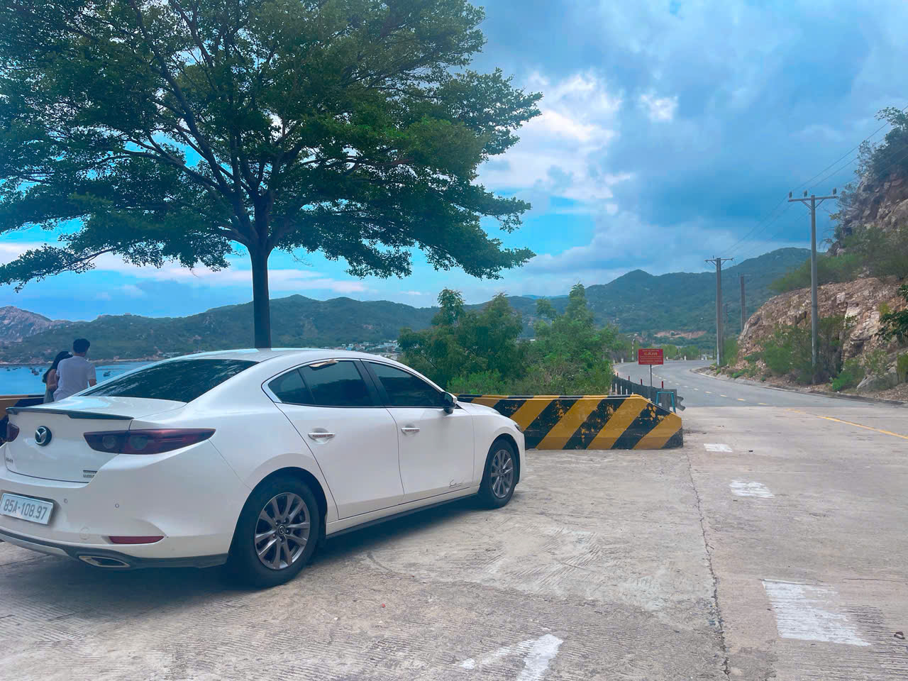 Xe đón sân bay Cam Ranh đi Vĩnh Hy