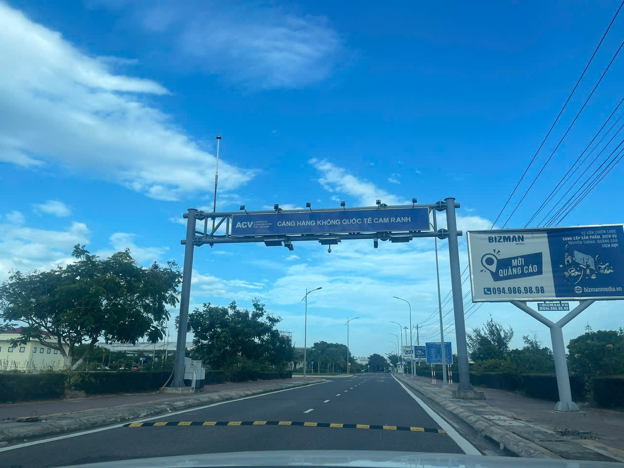 Thuê xe sân bay Cam Ranh đi Vĩnh Hy tiết kiệm