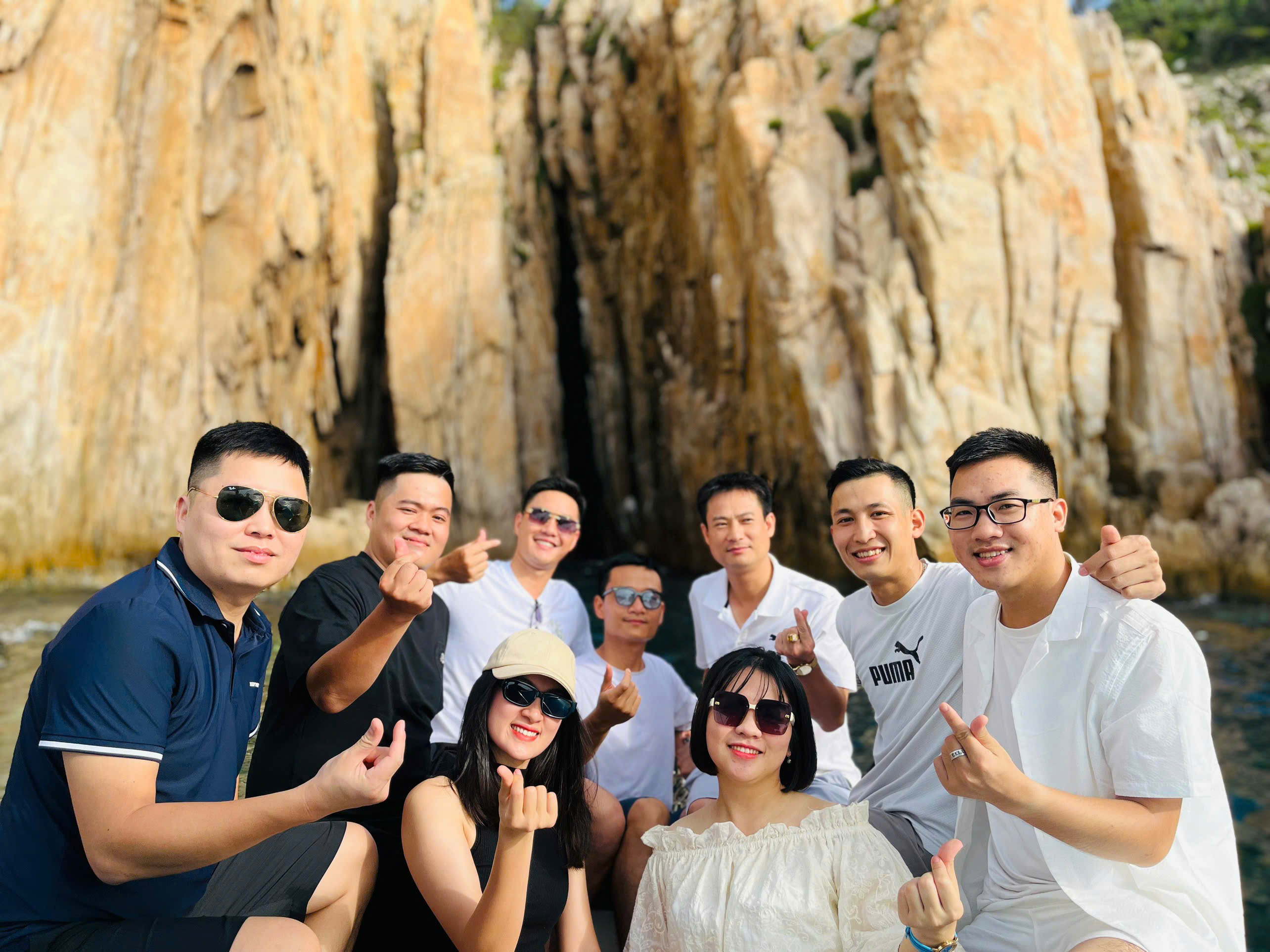 Thuê Xe 16 Chỗ Từ Phan Rang Đi Sân Bay Cam Ranh