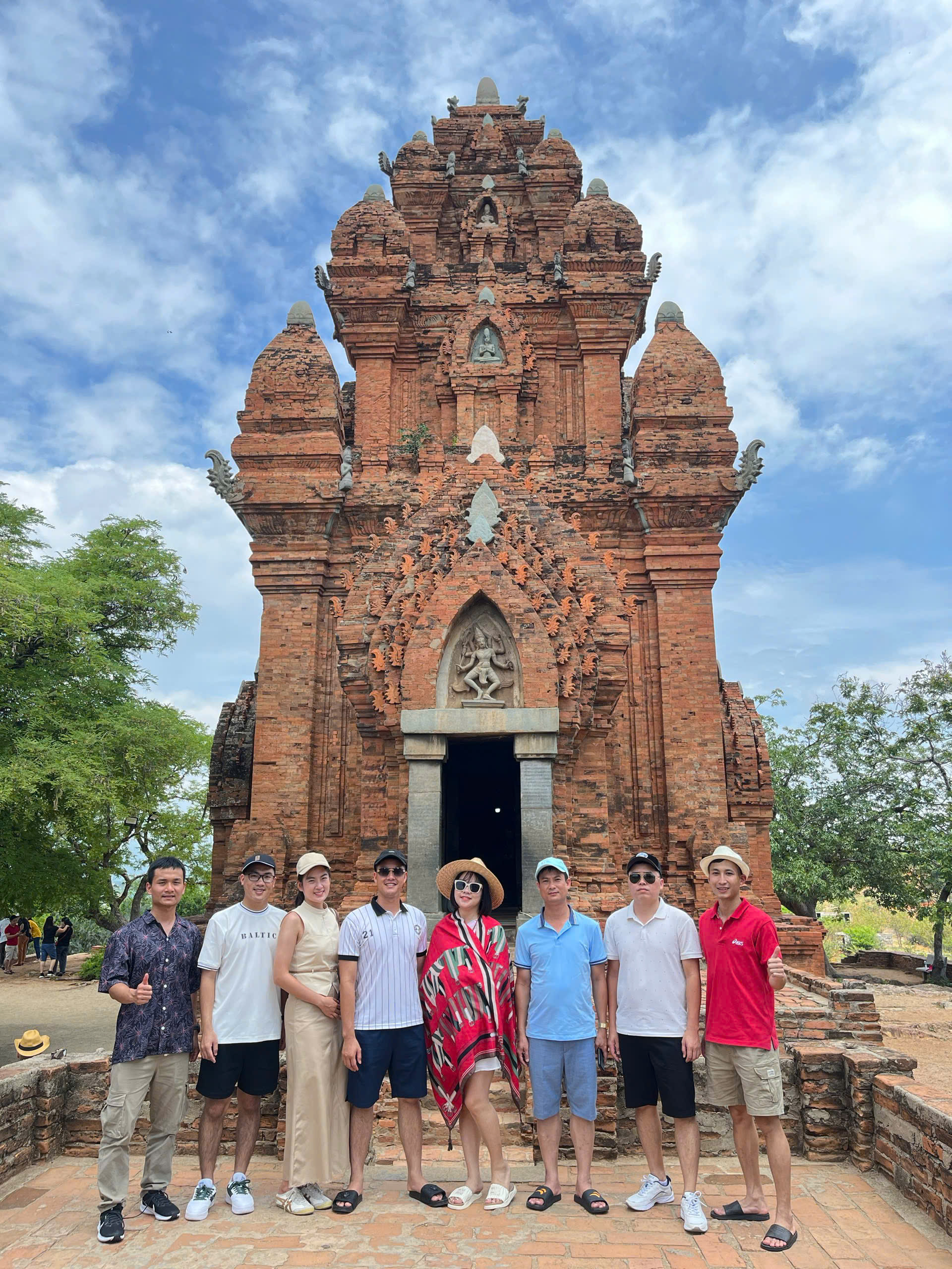 Thuê Xe 16 Chỗ Từ Phan Rang Đi Sân Bay Cam Ranh