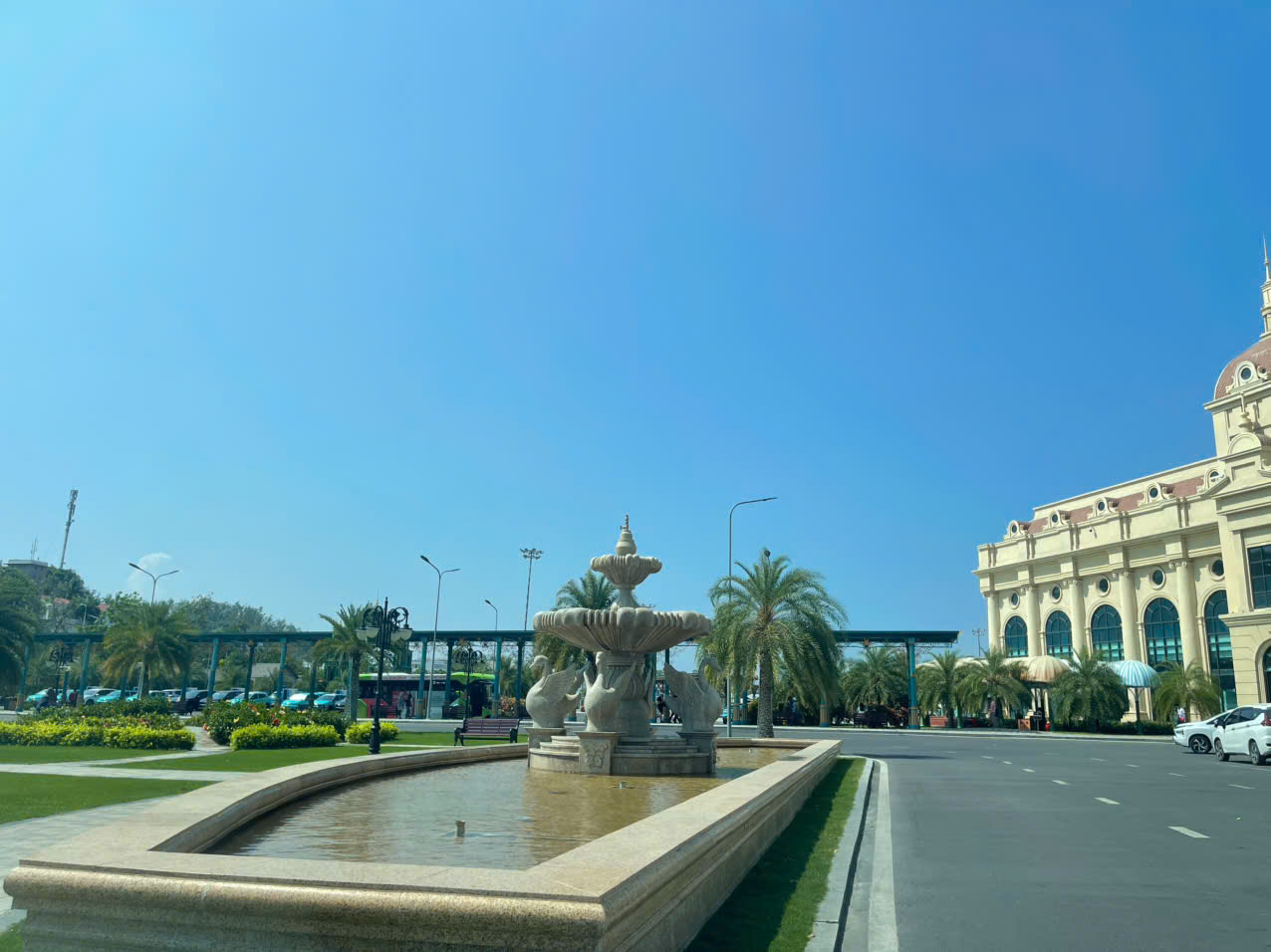 Thuê Xe 16 Chỗ Sân Bay Nha Trang Vĩnh Hy