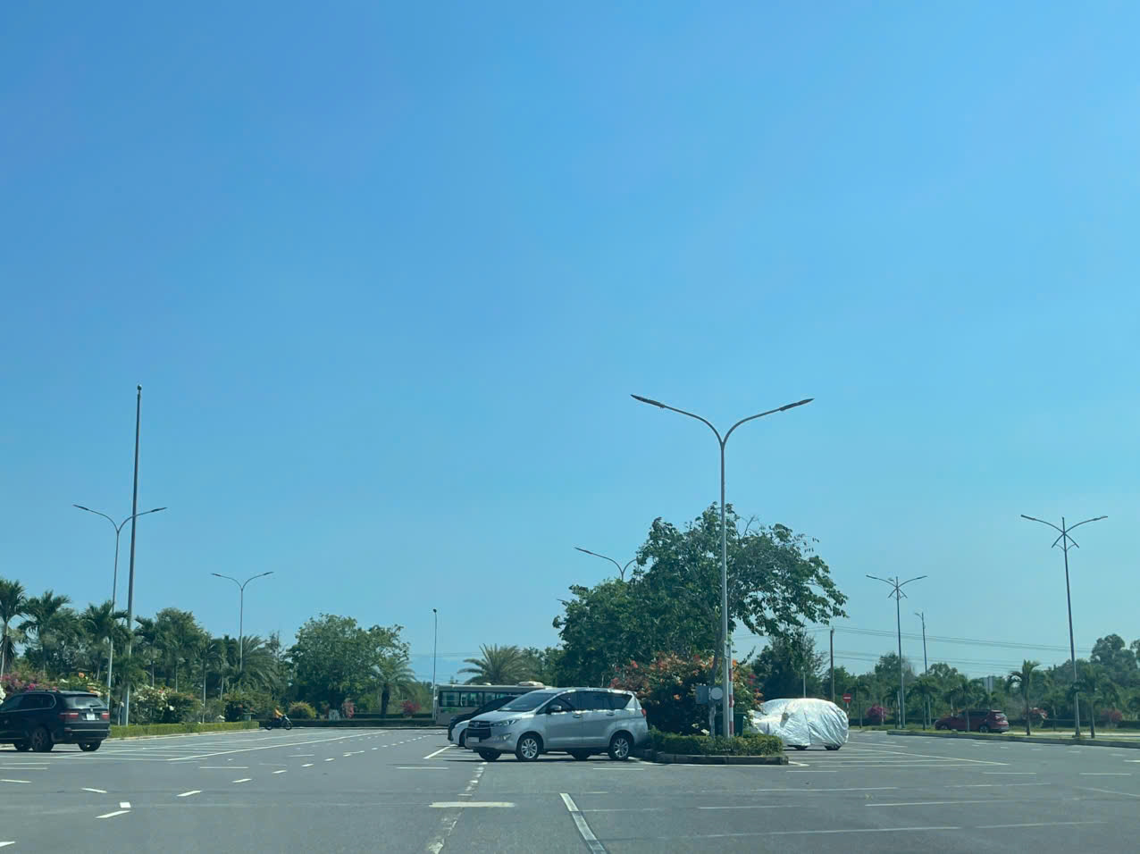 Thuê Xe Đi Vĩnh Hy Từ Sân Bay Nhanh