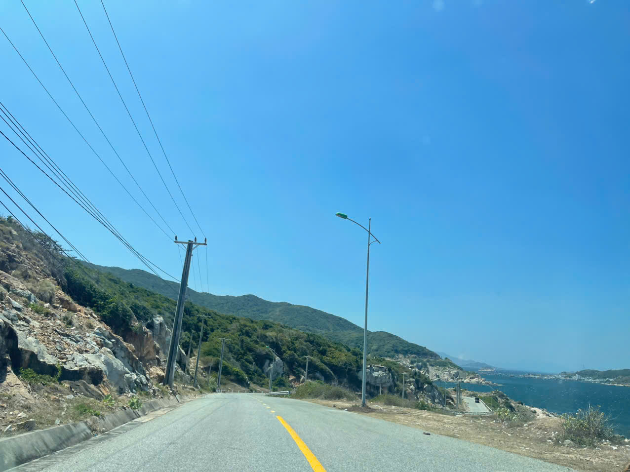 Thuê Xe Đi Vĩnh Hy Từ Sân Bay Nhanh