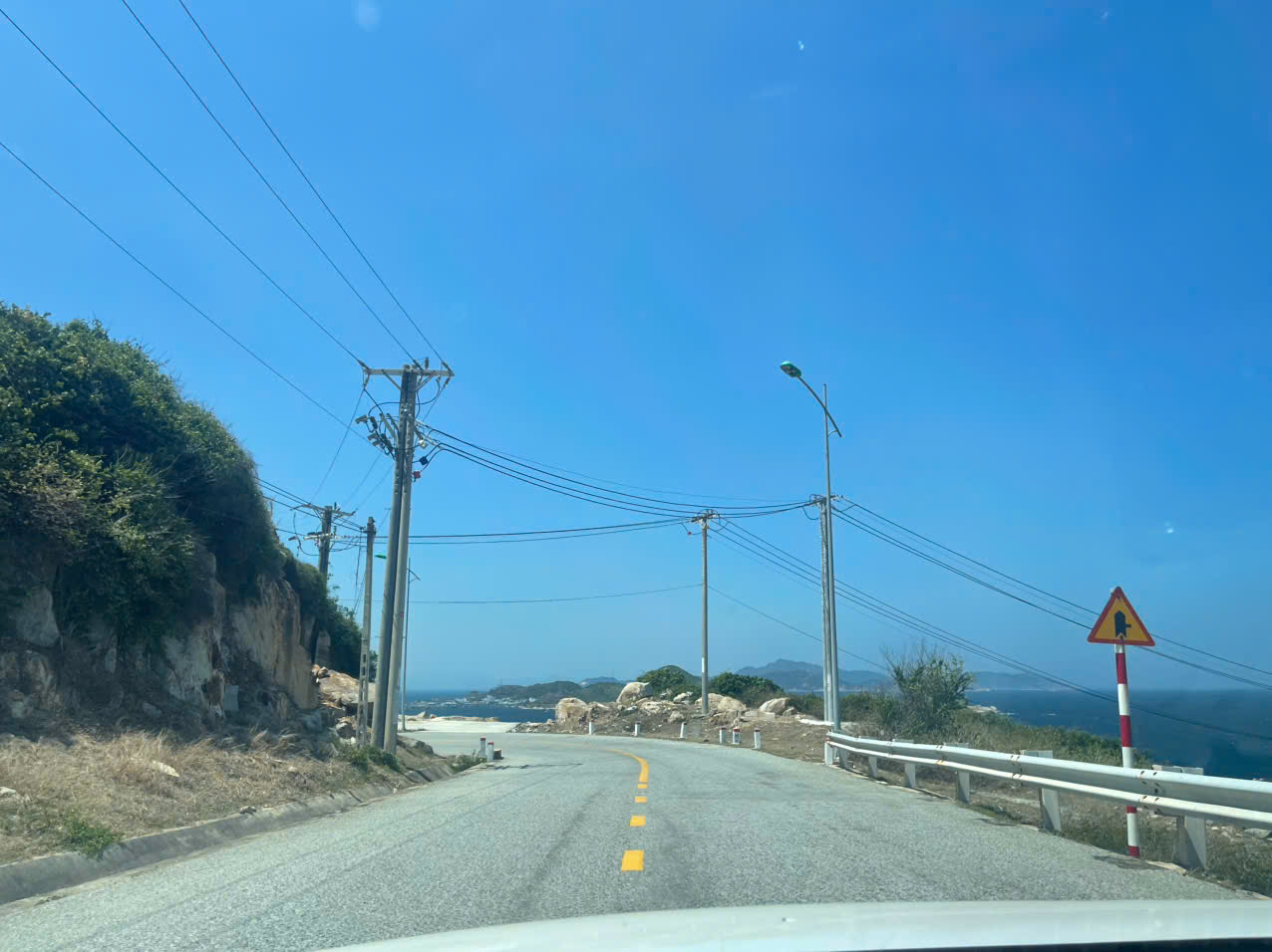 Thuê Xe Đi Vĩnh Hy Từ Sân Bay Nhanh