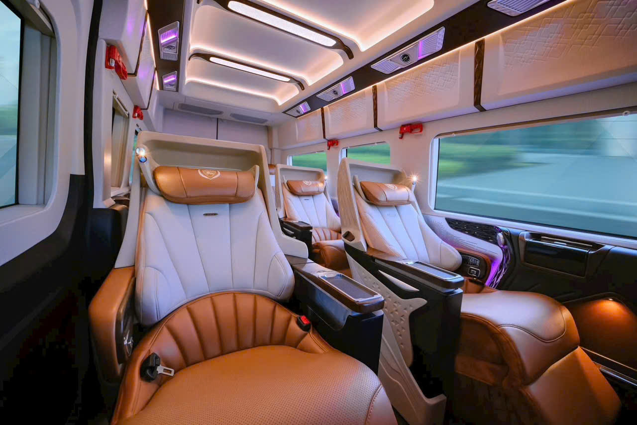 Thuê Xe Limousine Cam Ranh Đi Vĩnh Hy