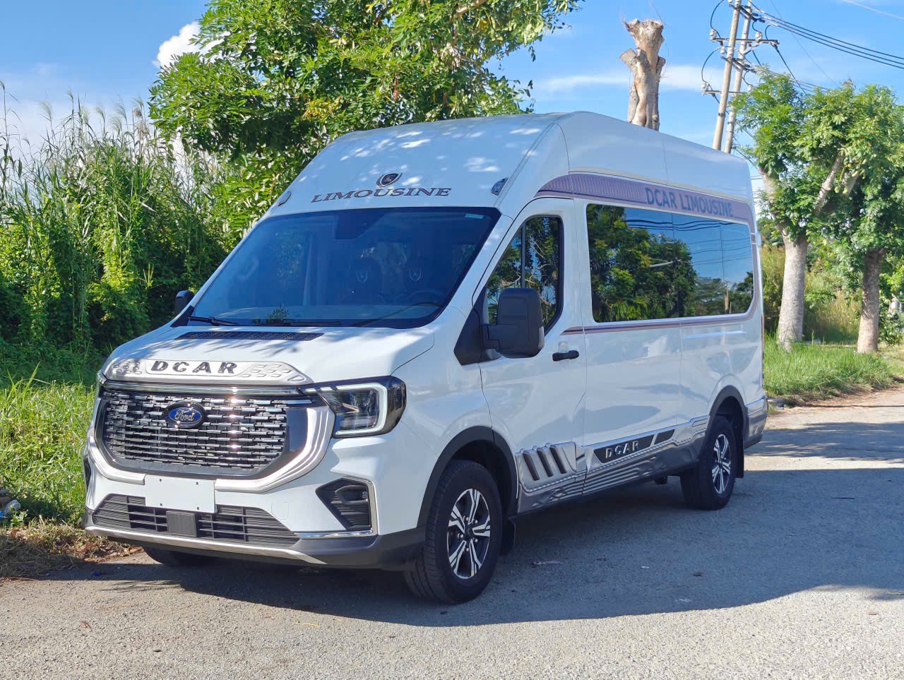 Thuê Xe Limousine Cam Ranh Đi Vĩnh Hy