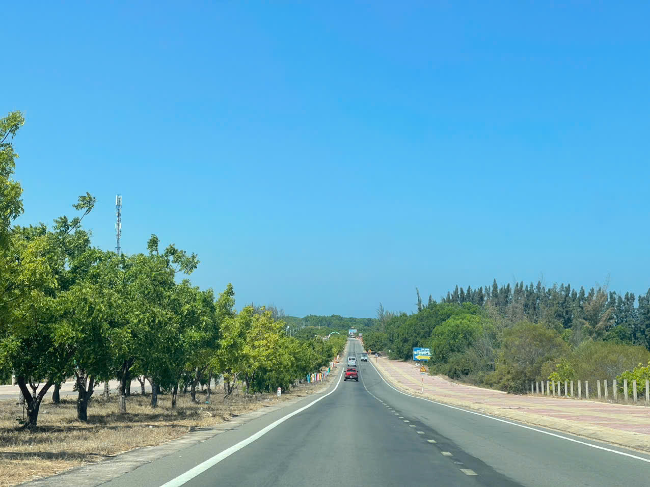 Thuê Xe Sân Bay Nha Trang Đi Vĩnh Hy Giá Rẻ