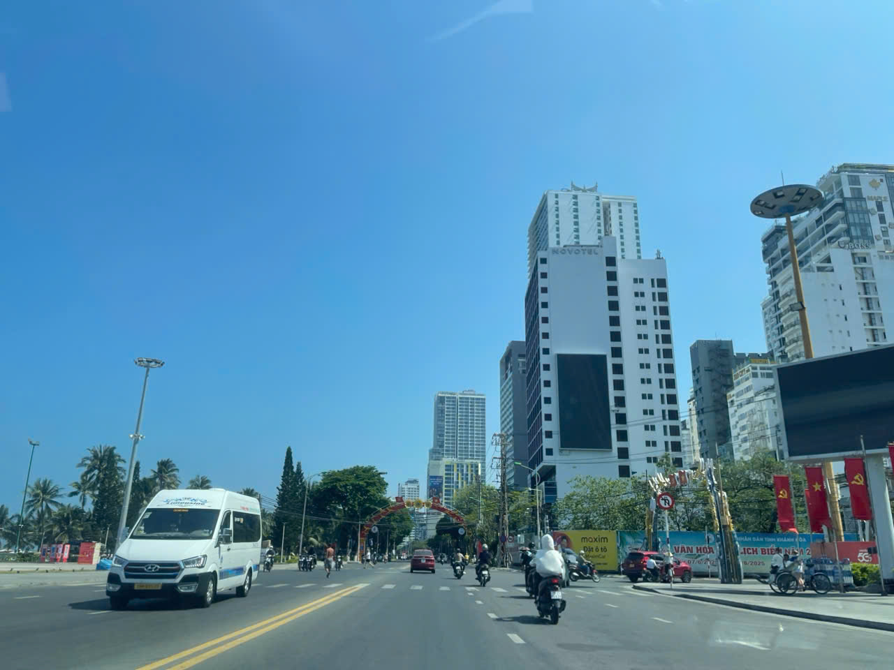 Xe Sân Bay Cam Ranh Đi Vĩnh Hy 24/7