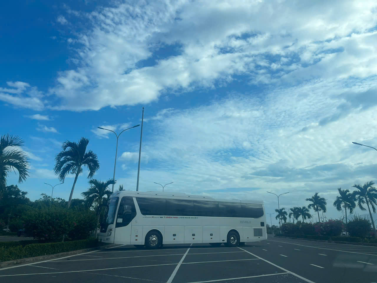 THUÊ XE 45 CHỖ NHA TRANG ĐI SÀI GÒN