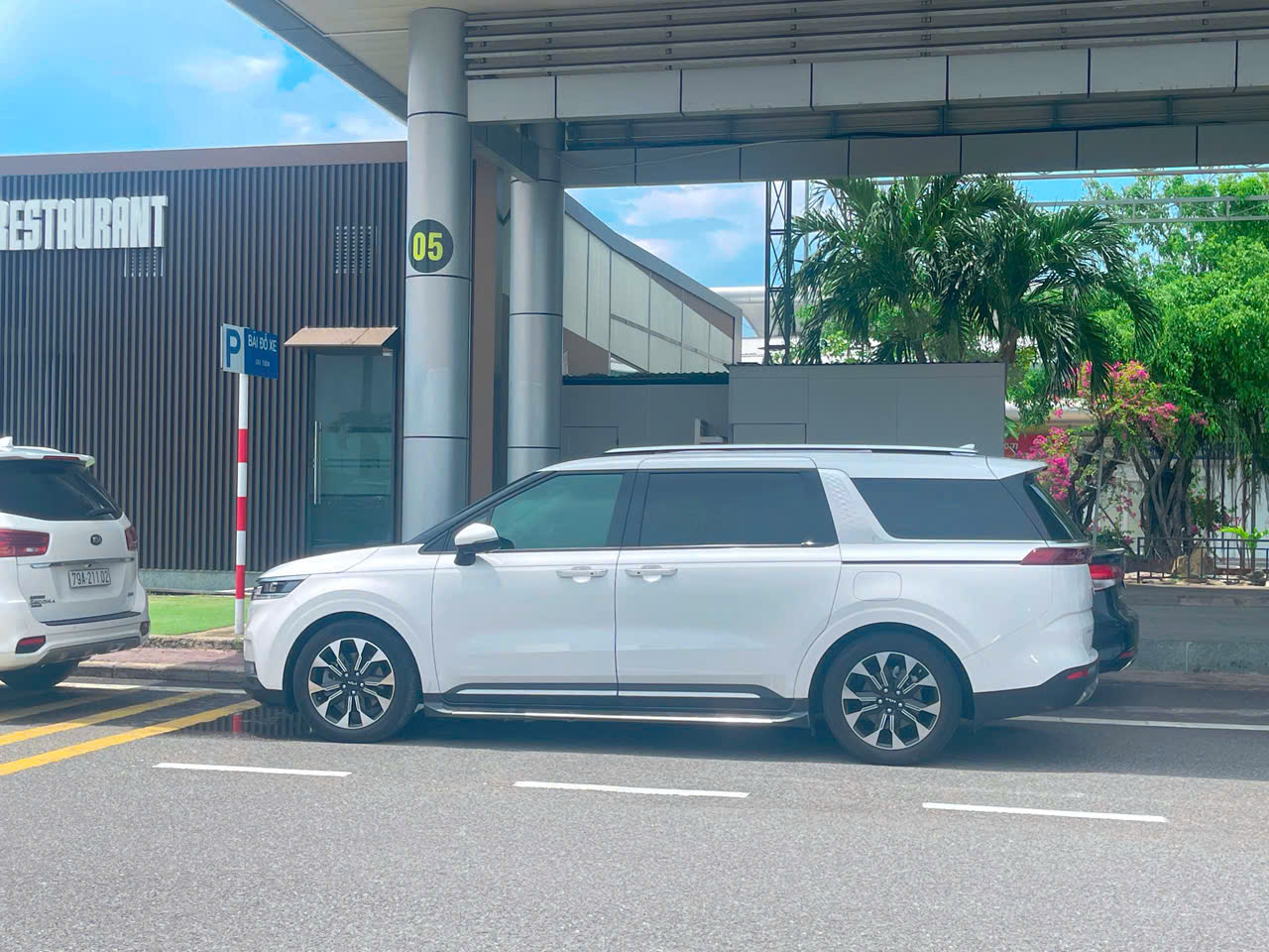 Thuê Xe Riêng Sân Bay Cam Ranh Đi Đảo Bình Hưng