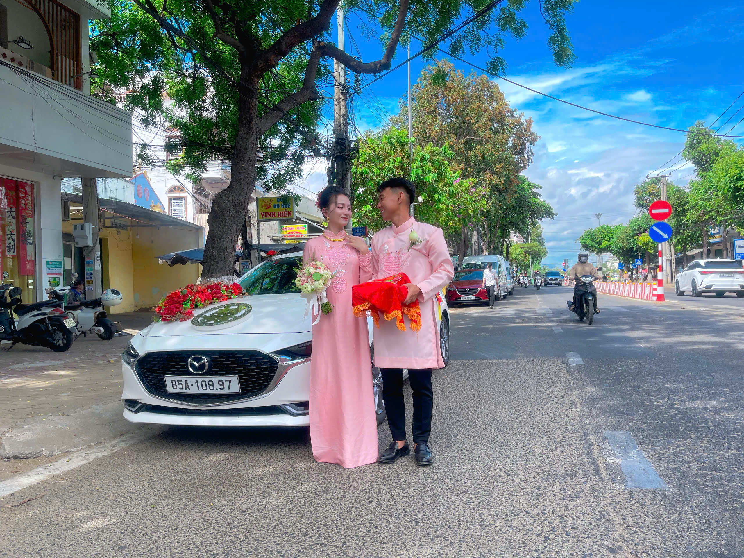 Bảng Giá Thuê Xe 16 Chỗ Ninh Thuận