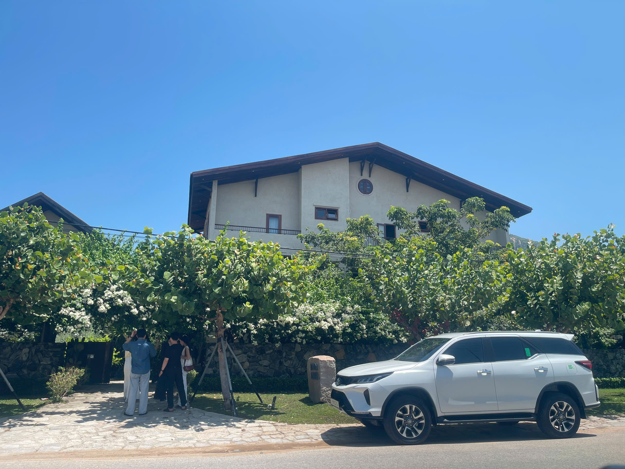 Bảng Giá Thuê Xe 16 Chỗ Phan Rang Đi Sài Gòn