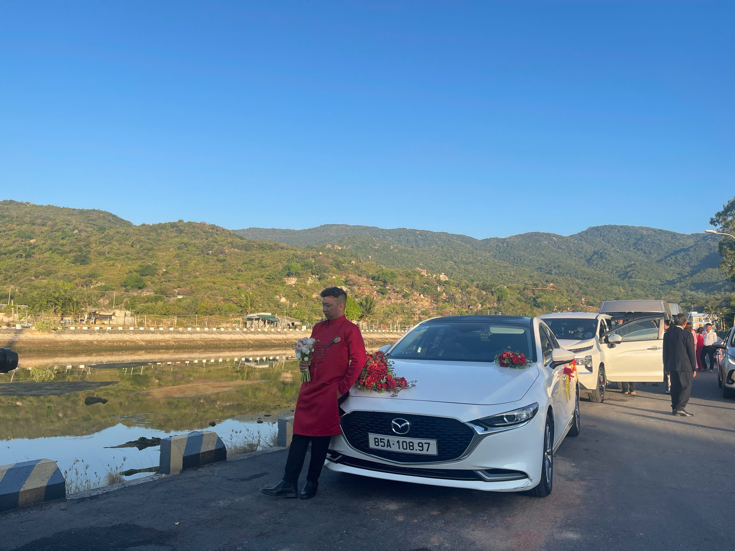 Thuê Xe 16 Chỗ Ninh Thuận Giá Rẻ