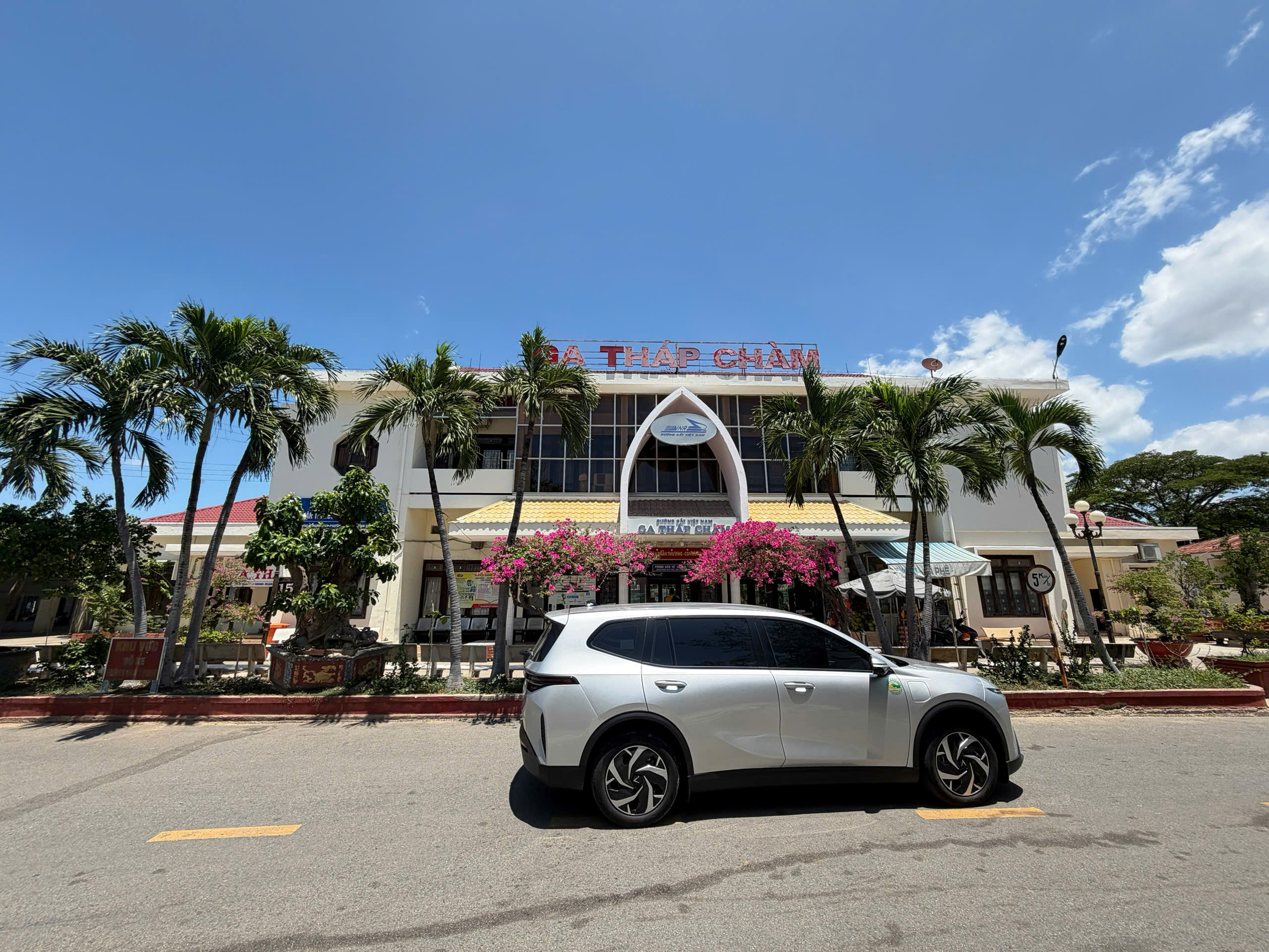 Đặt Xe 16 Chỗ Phan Rang Đi Vĩnh Hy