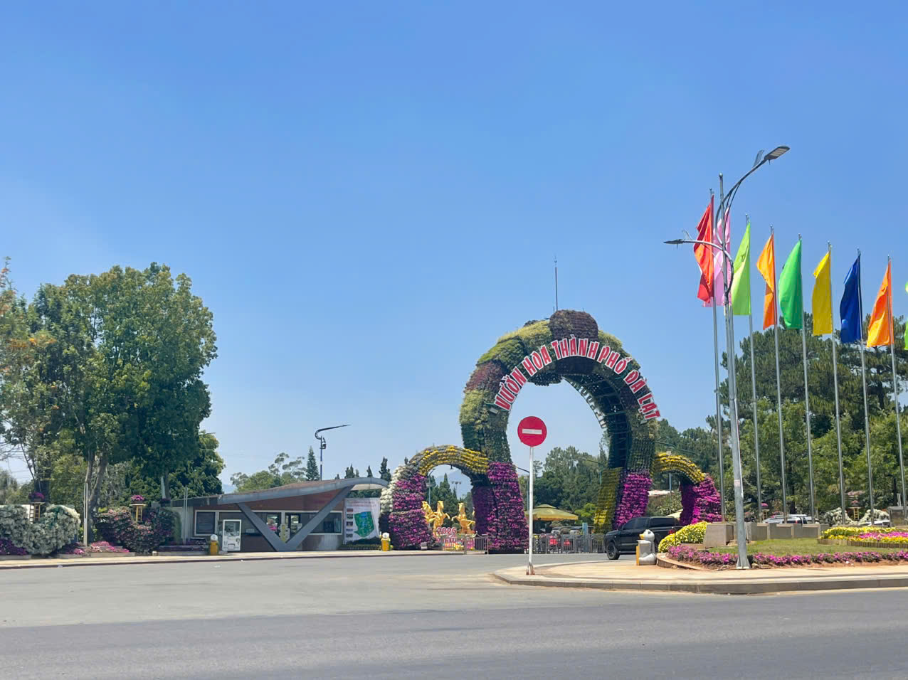 Thuê Xe 16 Chỗ Đời Mới Phan Rang Đi Đà Lạt