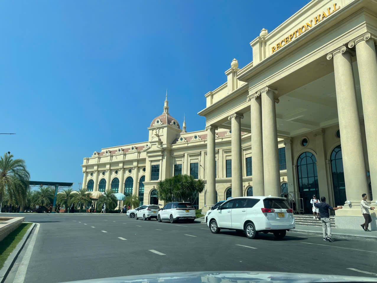Thuê Xe 16 Chỗ Tại Phan Rang