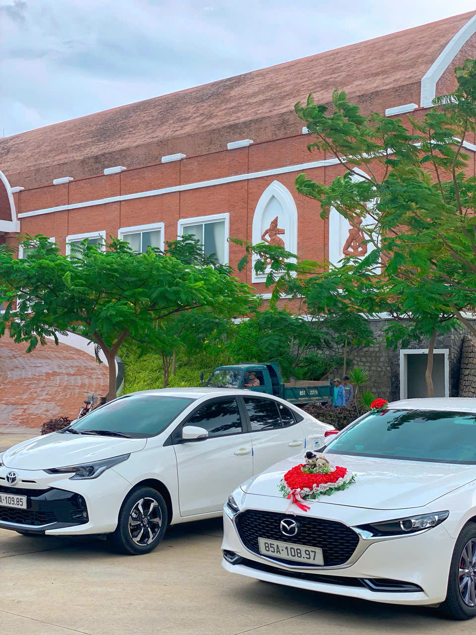 Thuê Xe Hoa BMW Phan Rang