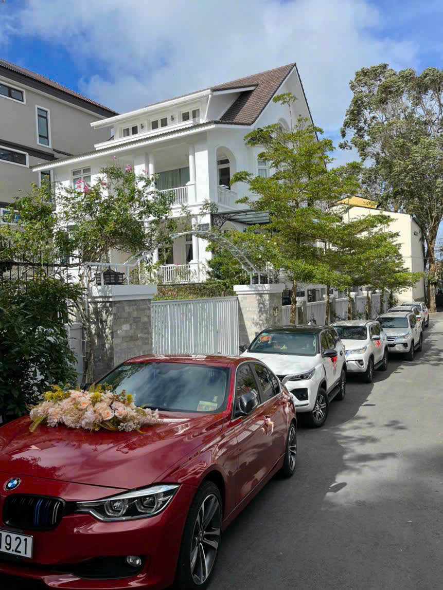 Thuê Xe Hoa Camry Phan Rang