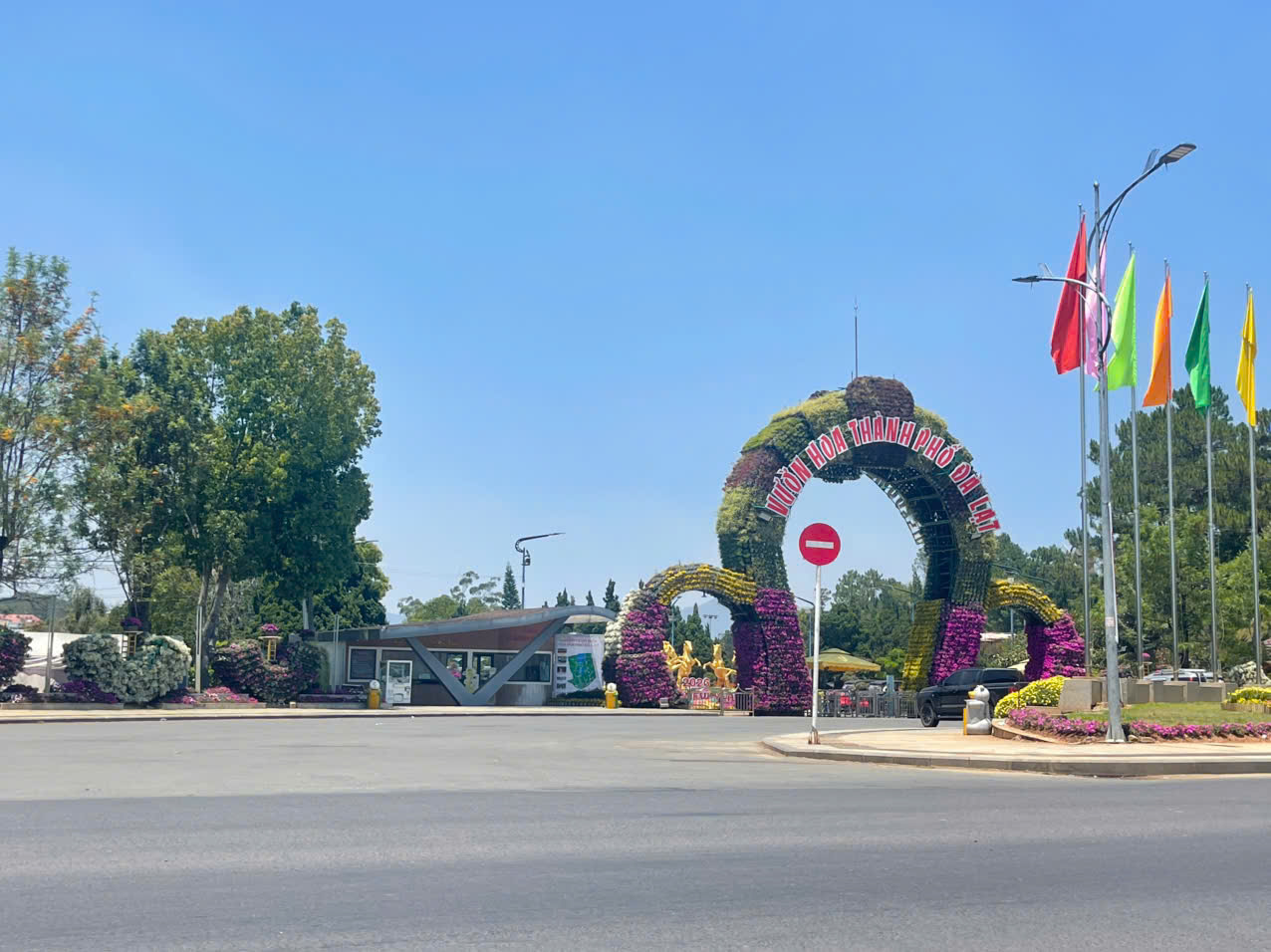 Thuê Xe Cam Ranh Đi Ninh Thuận Bao Nhiêu Tiền