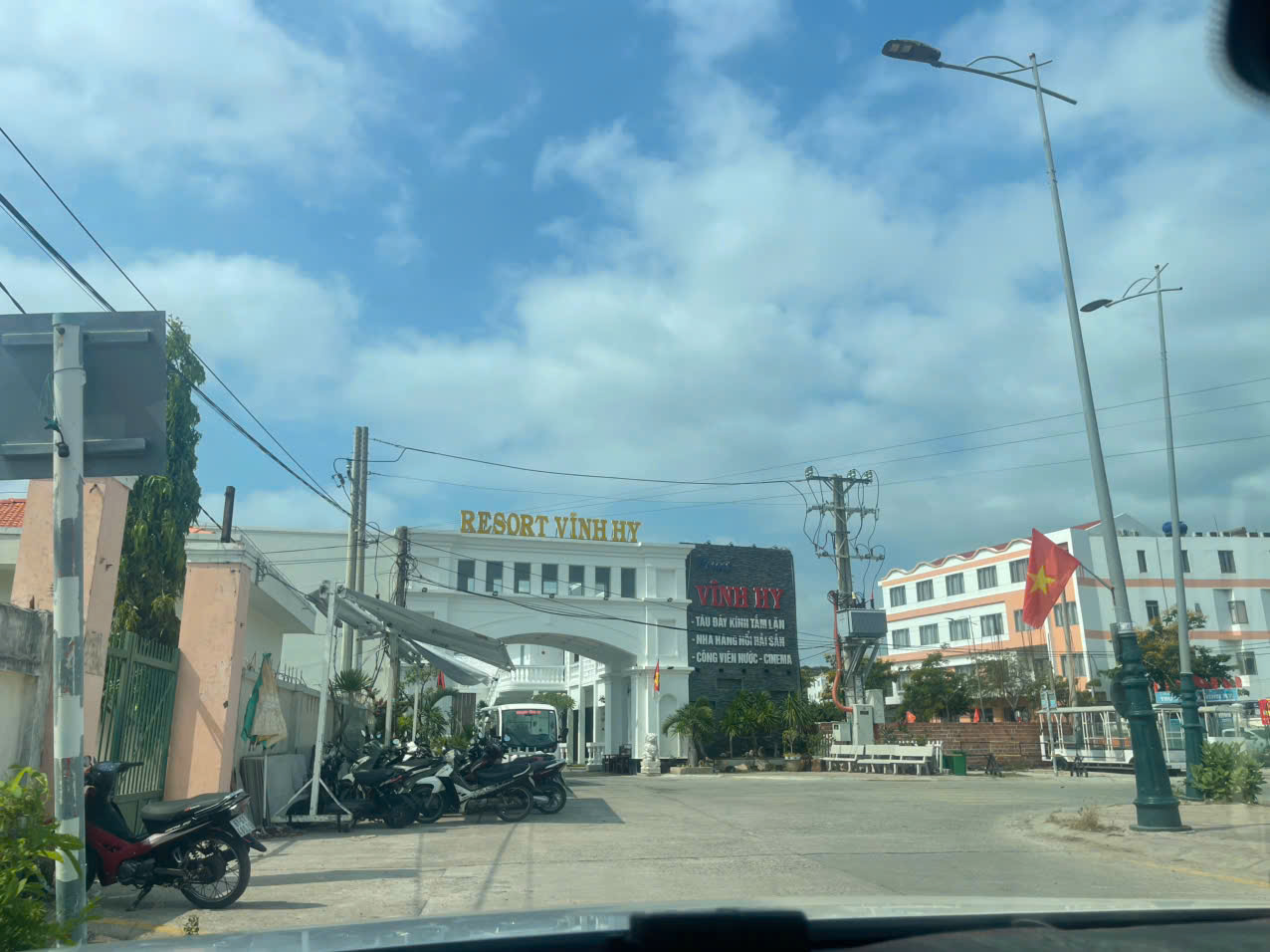 Thuê Xe Đi Resort Ninh Thuận Từ Sân Bay