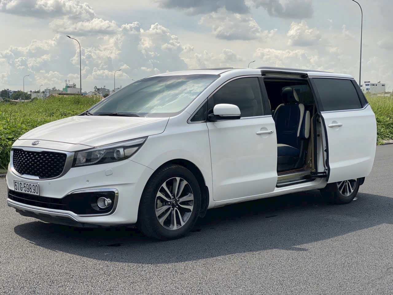 Thuê Xe SUV Nha Trang Đi Sài Gòn