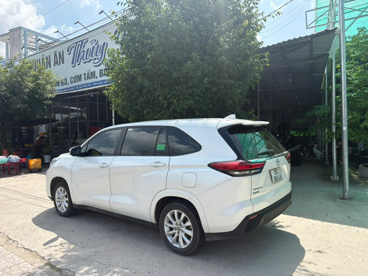 Thuê xe sedan Nha Trang Đà Lạt