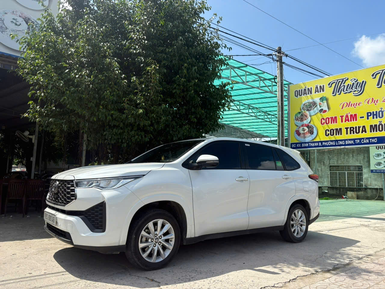 Thuê xe sedan Nha Trang Đà Lạt