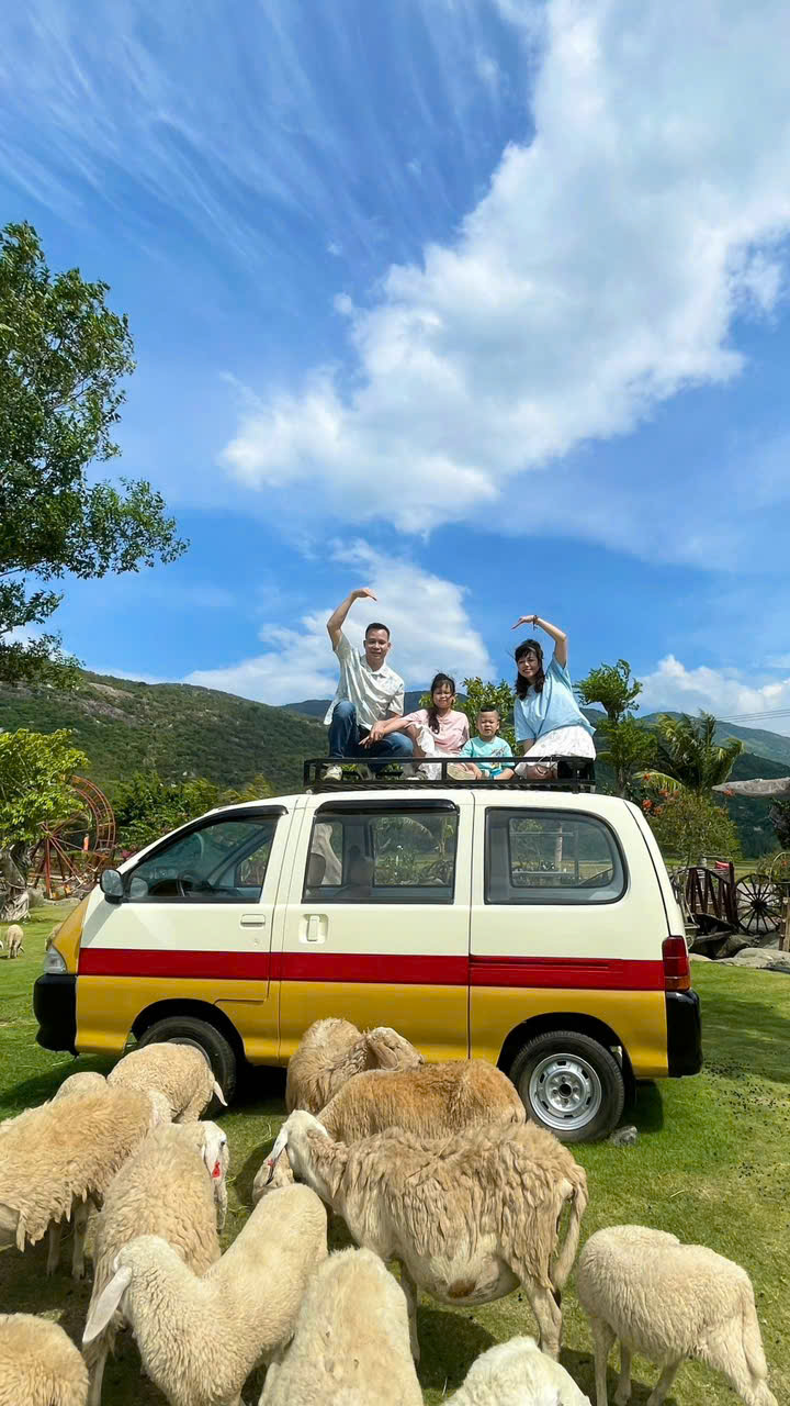 Thuê xe van Nha Trang đi Đà Lạt