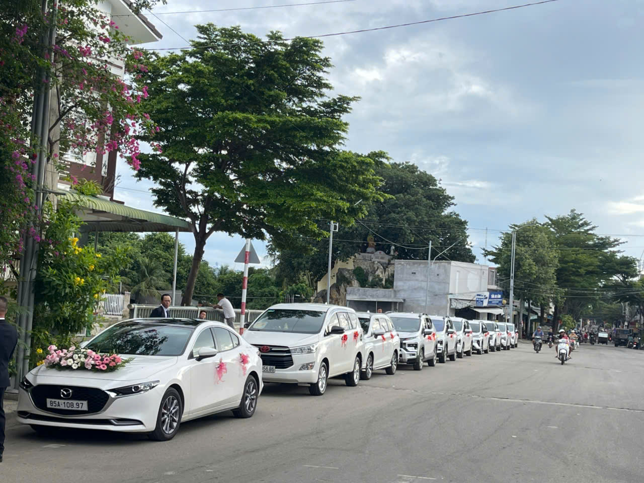 Thuê xe đón khách Cam Ranh đi Đà Lạt